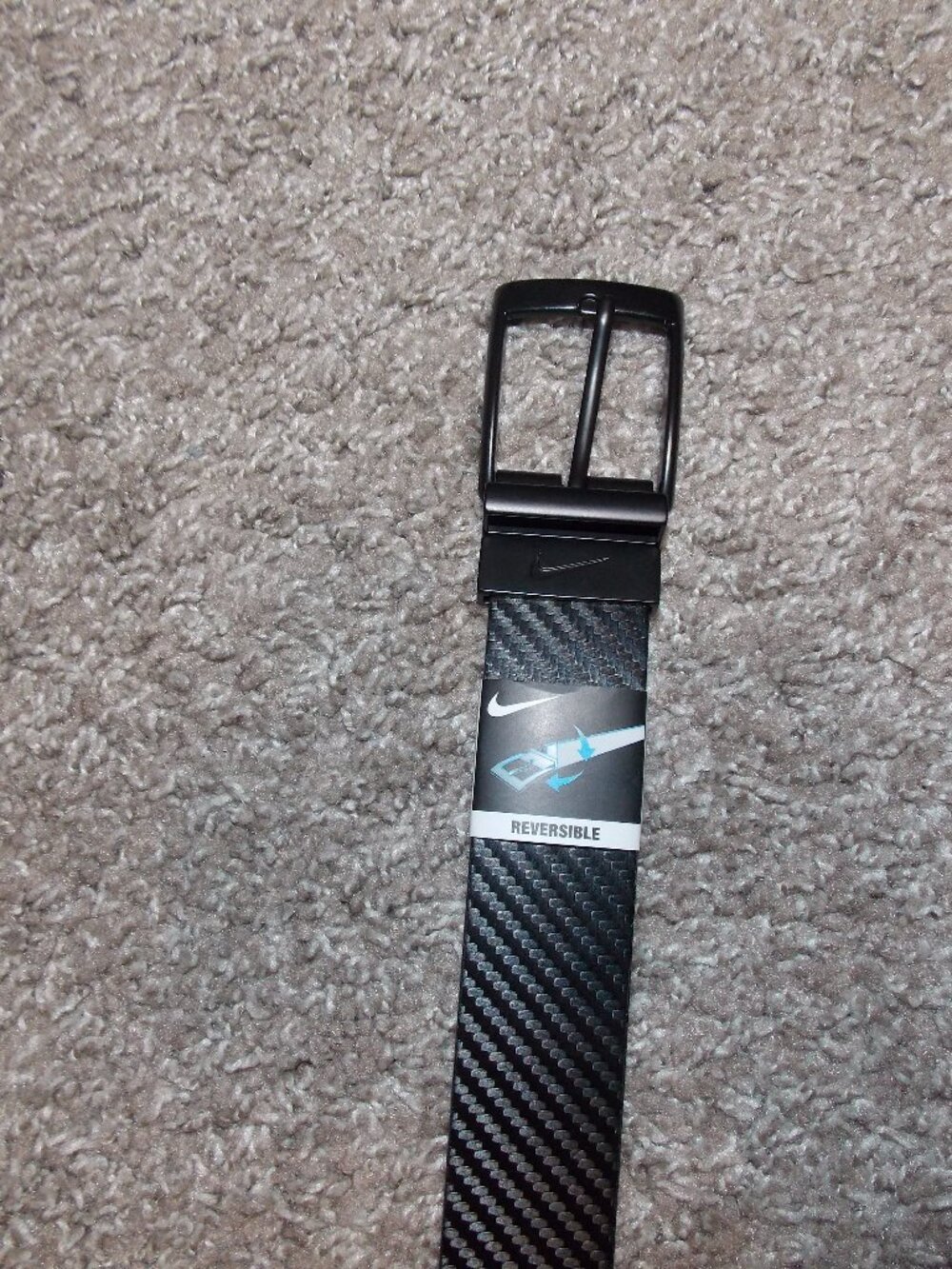 NWT-Nike Men's Carbon Fiber Textured Reversible Belt Sz 34